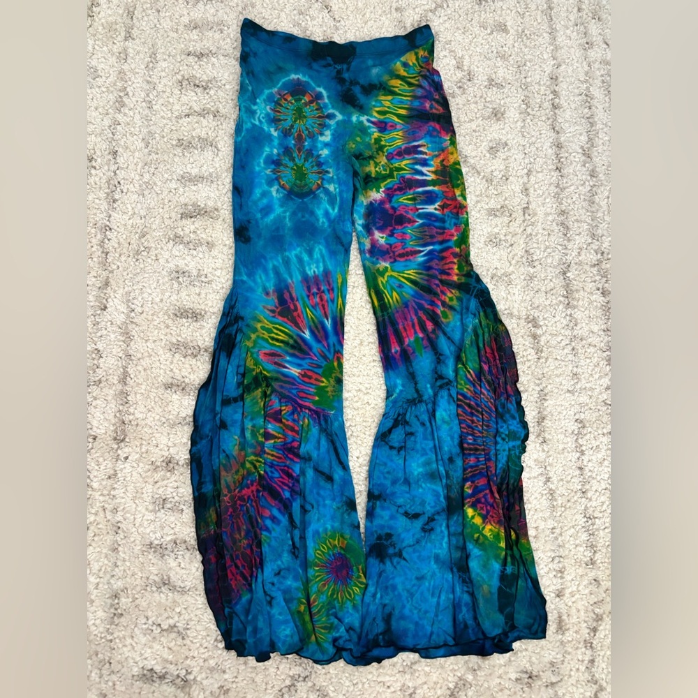 NWT Blue and Rainbow Tie-dye split flare pants with pockets